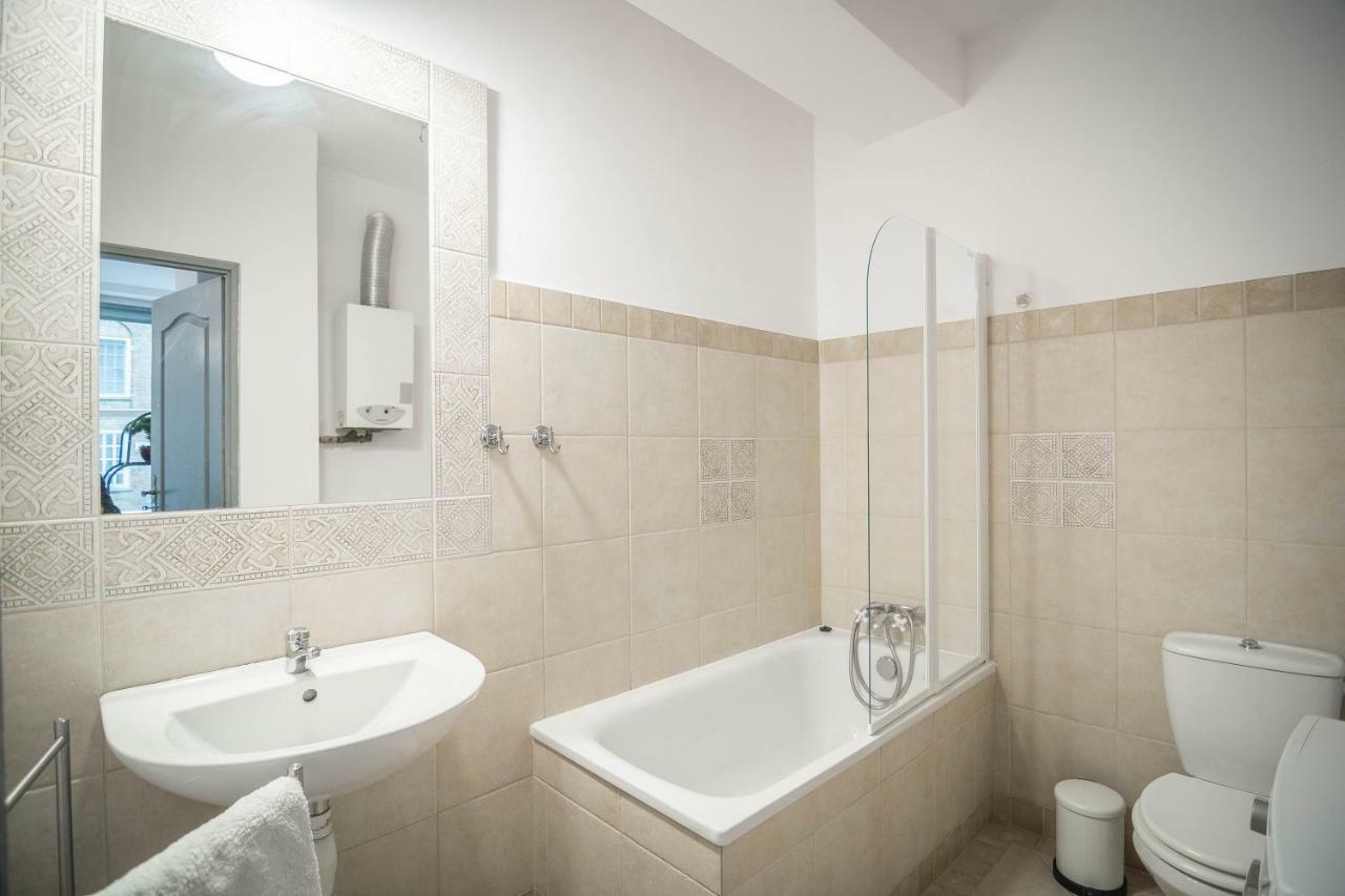 Piano Old Town Ogarna Apartment Gdansk Ngoại thất bức ảnh